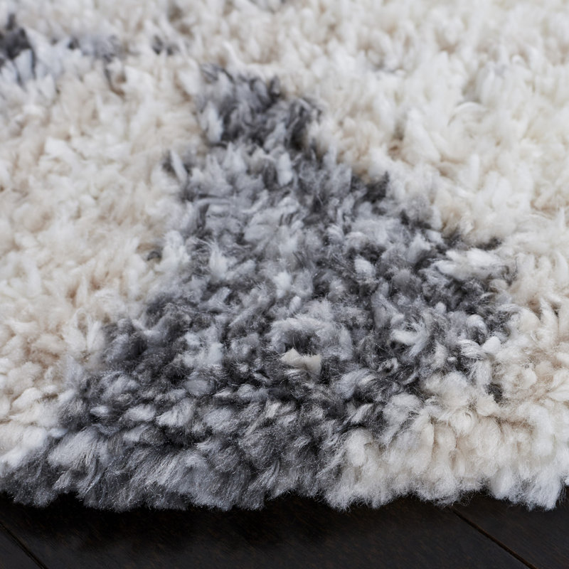 Briaja Performance Geometric Rug, Round 6'7"