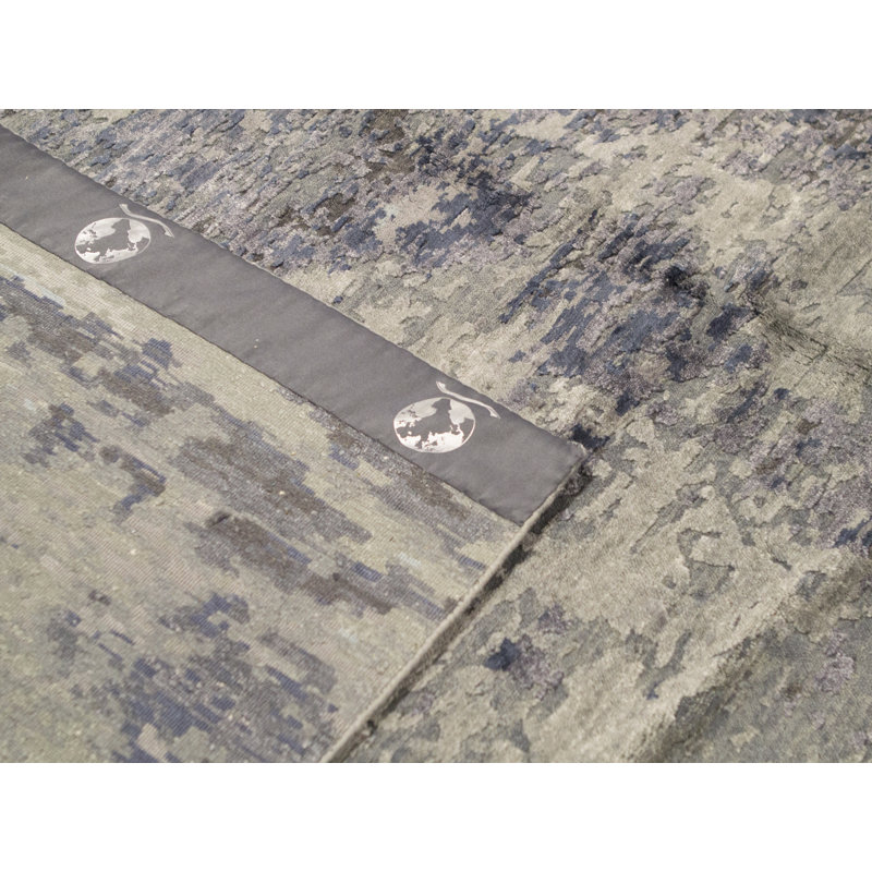 Tapis argenté et lilas noué à la main de haute qualité