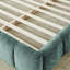 Lit tapissier en chenille-195232325
