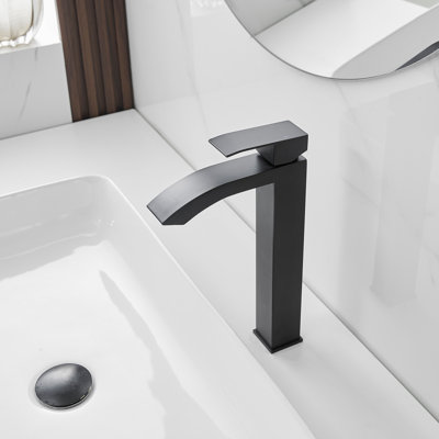 1 Single-handle Bathroom Faucet with Drain Assembly