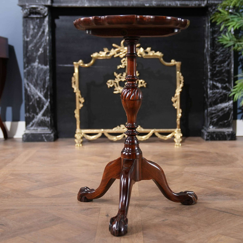 Table à croûte boule et griffes