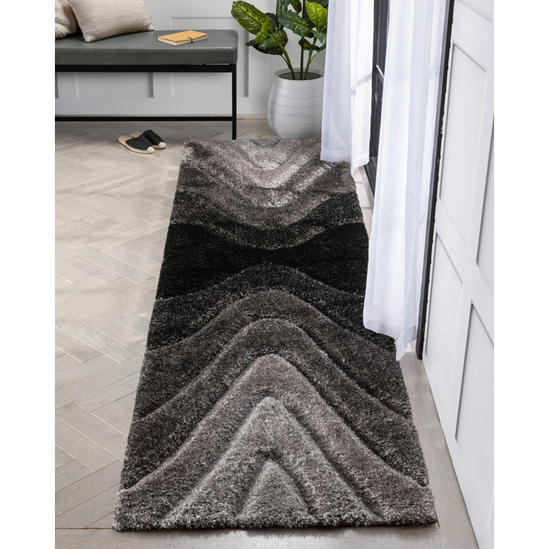 Geometric Indoor Rug, Runner 2'7" x 9'10"