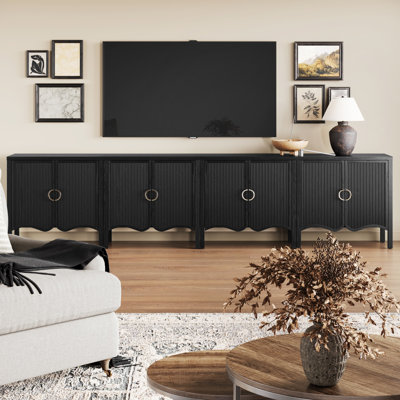Armoire d'appoint cannelée avec poignée en laiton