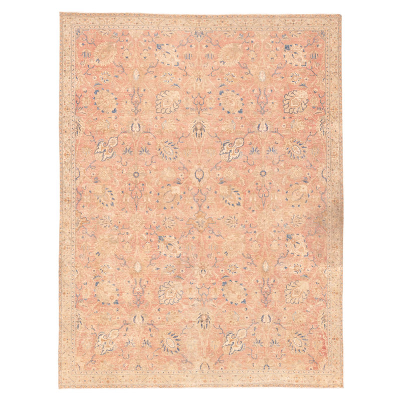 Tapis rose Antalya 7 pi 8 po x 9 pi 11 po