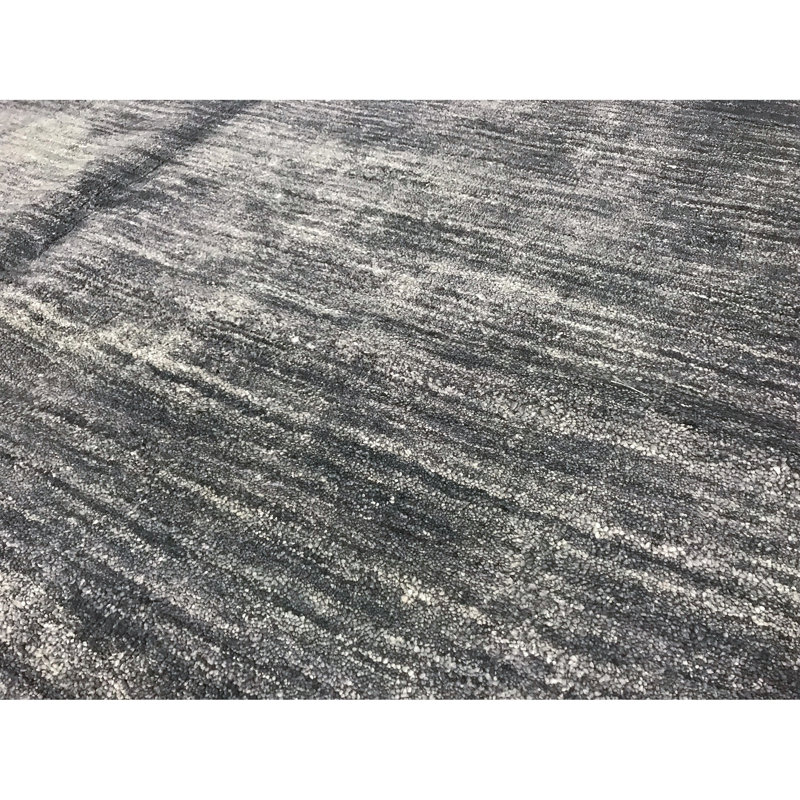 Wool Area Rug in Gray, Rectangle 6' x 9'