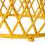Table d'appoint en fer jaune mat à couper le souffle, design mis en valeur, 48,7 cm x 48,7 cm x 45 cm, capacité de charge de 9 kg. Table élégante et résistante.
