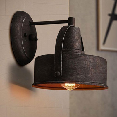 Hallan Barn Light