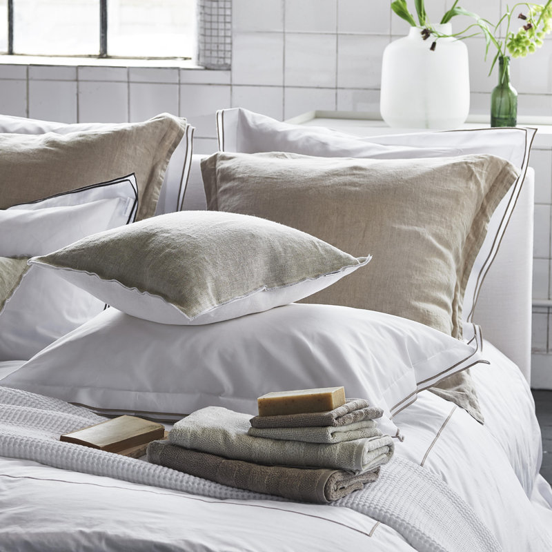 Astor Sham, Queen, Birch