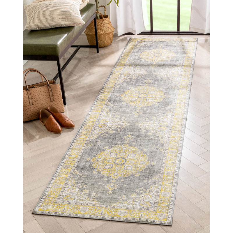 Tapis jaune à médaillon Eusebio Prixa, Tapis de couloir 2 pi 6 po x 9 pi 10 po