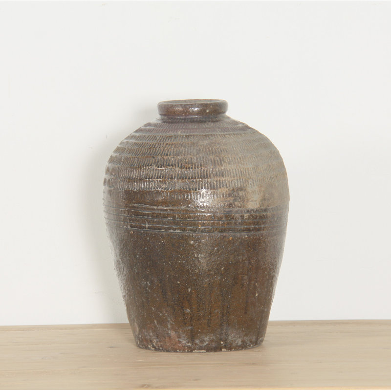 Clessie Ceramic Pot Planter