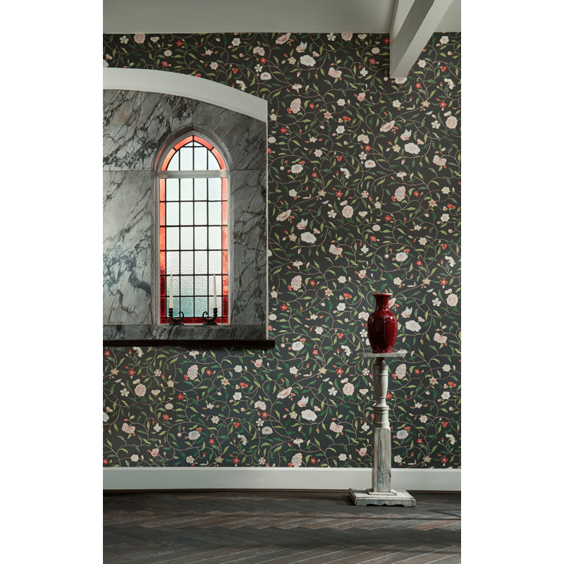 Henrietta's Trail Wallpaper, Vine Black