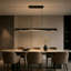 Luminaire suspendu linéaire moderne à 1 lumière pour îlot de cuisine avec détails en bois