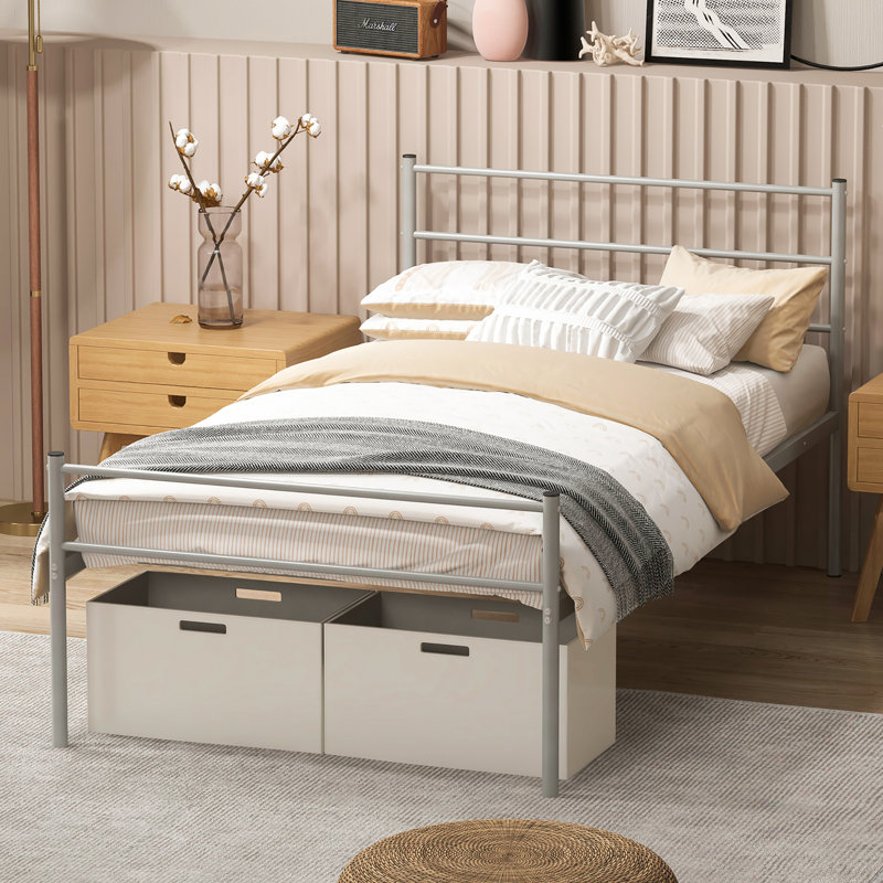 Bed, Silver