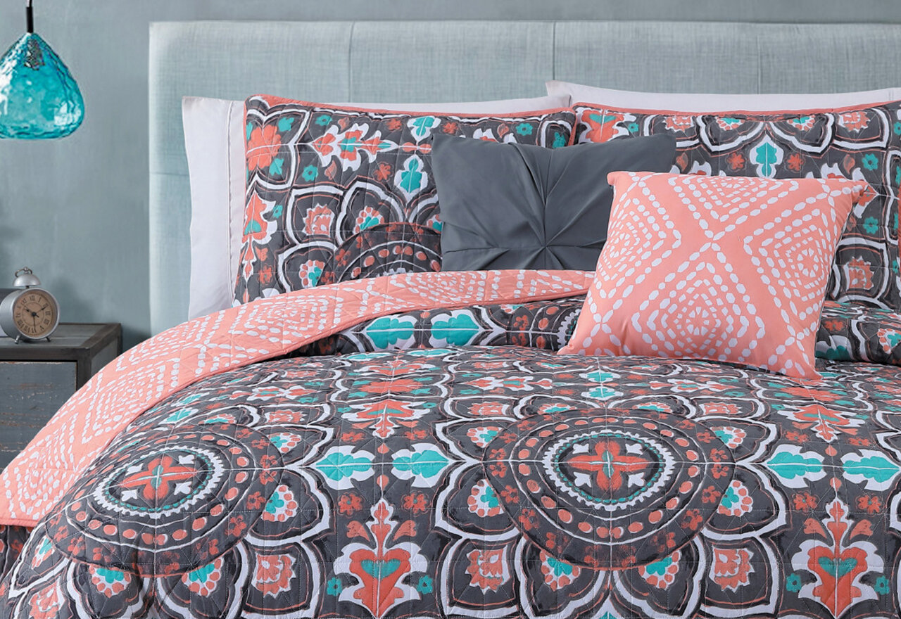 Trending Bold Beautiful Bedding 2024 Wayfair   Trending  Bold   Beautiful Bedding 