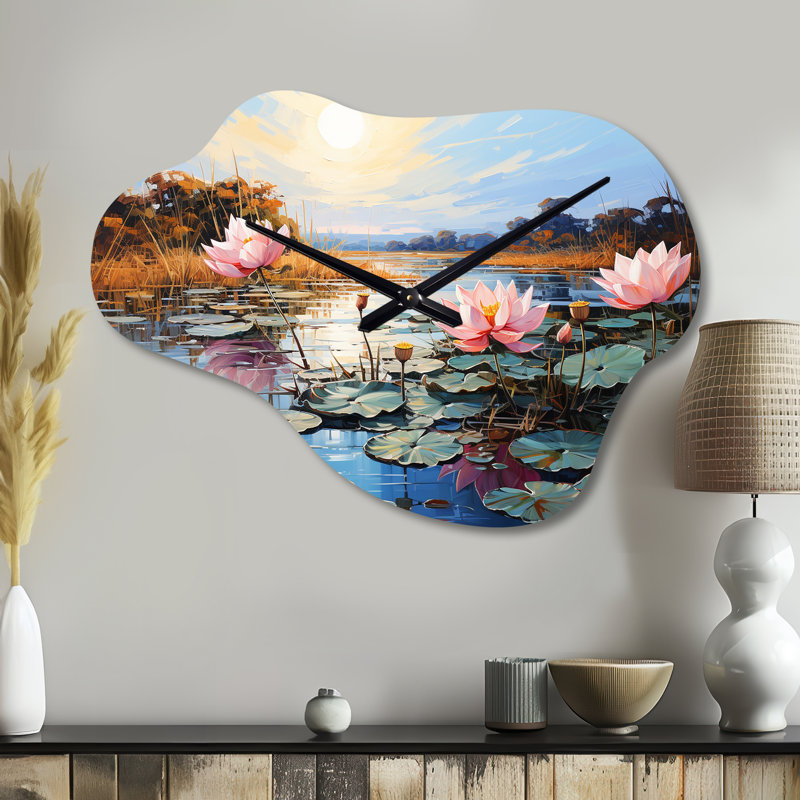 Asian Art Lotus Lake - Art asiatique, forme irrégulière, horloge murale en métal, impression d'horloge asymétrique rose