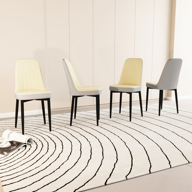 4 chaises de salle à manger de style moderne, tissu en cuir pu, coussin, pieds en métal noir pour la cuisine beige 4 - cuir beige, coussins épais, et
