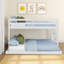 Lit superposé simple au dessus d'un lit double bas avec échelle-340352883