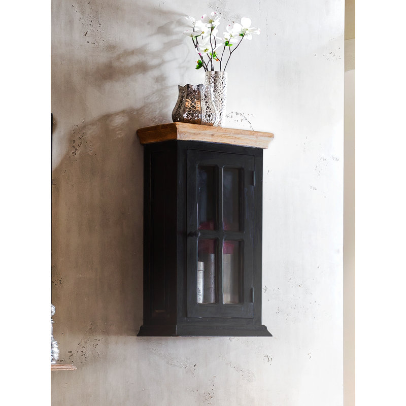Camillus Accent Shelf