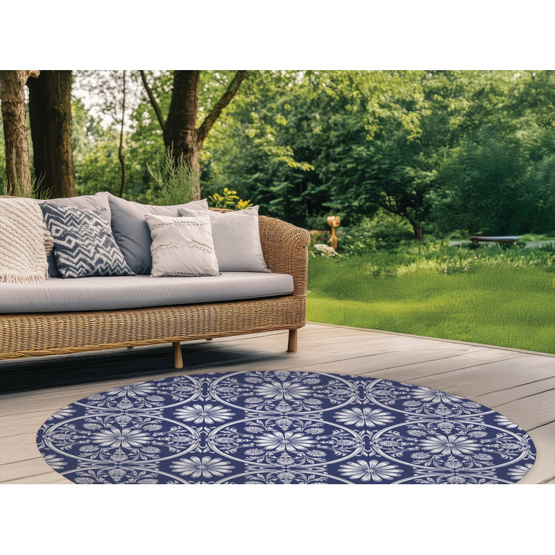 Daisy Tile Outdoor Area Rug, Round 5'