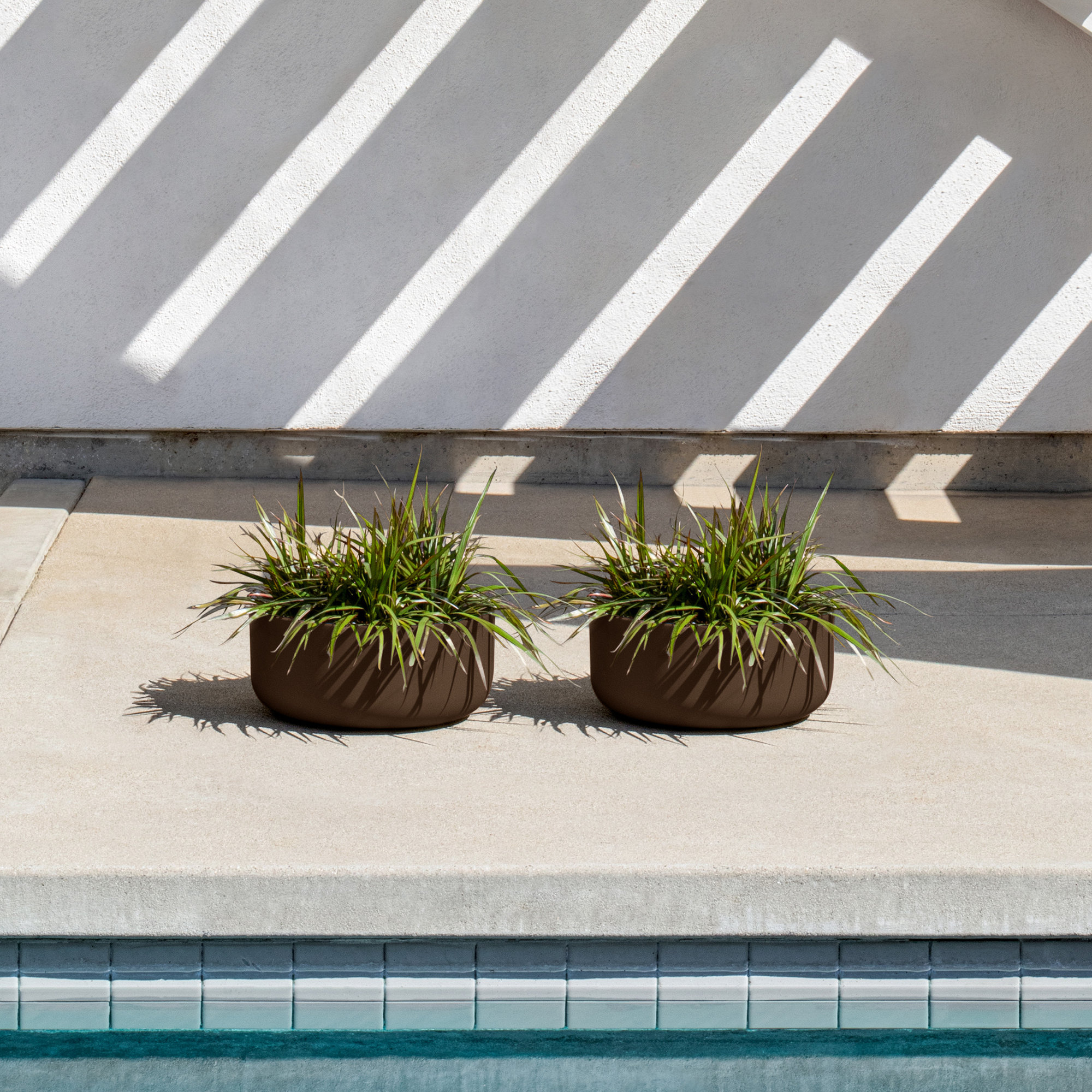 Mason Series Kona Bowl Planter, 2, Espresso