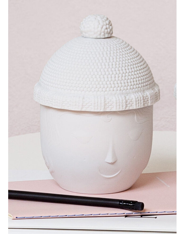 Winter Lane Scented Novelty Candle