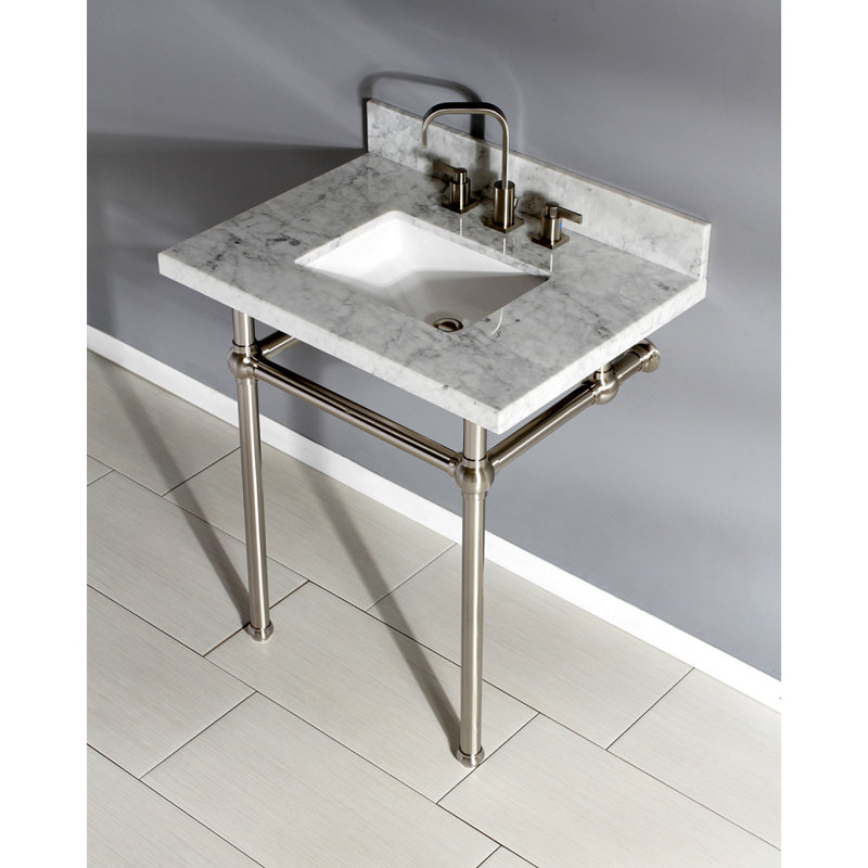Dessus de meuble-lavabo en marbre Carrara de 30 po avec pieds en laiton Kingston Templeton (8 po, 3 trous)