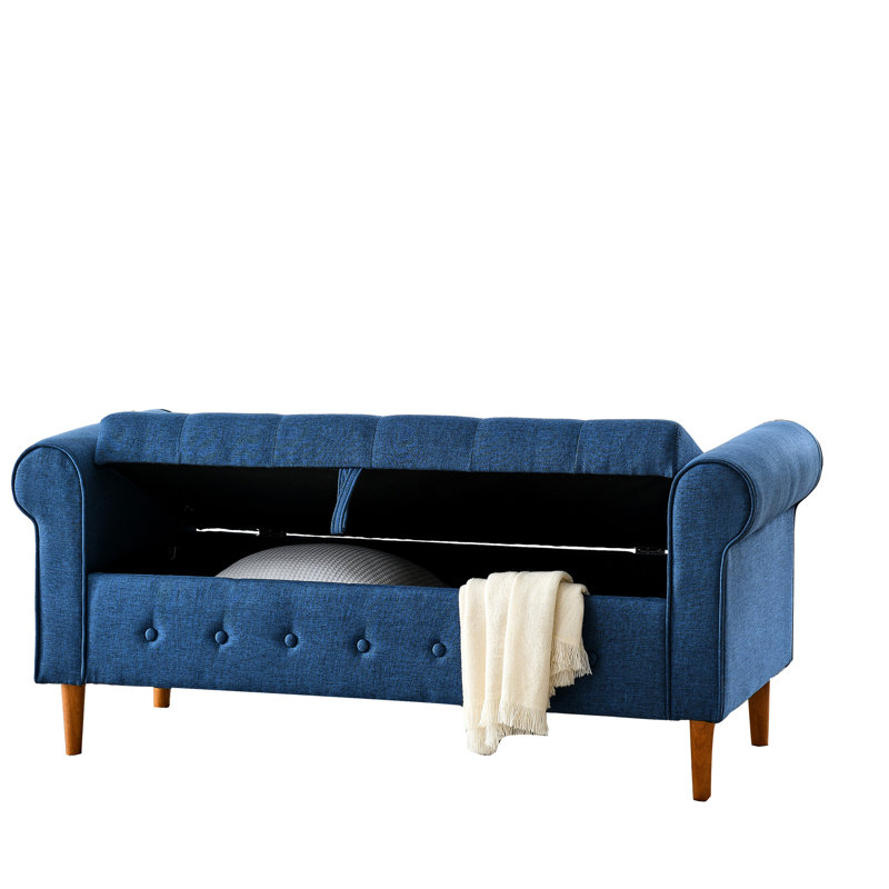 Banc à boutons de 62 po pour la chambre à coucher, le salon et le vestibule en bleu avec accoudoirs rembourrés en tissu moderne