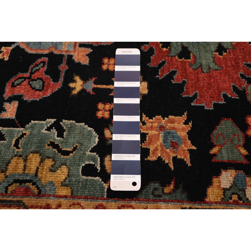 Tapis bleu marine Jules Sultane 8 pi 10 po x 11 pi 11 po