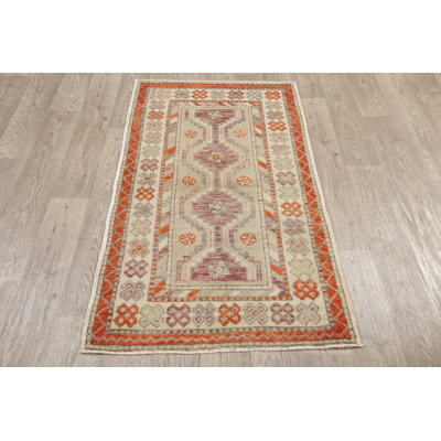 Tapis unique en laine noué à la main Anatolian nouvel âge beige 2 pi 8 po x 5 pi Nisaa
