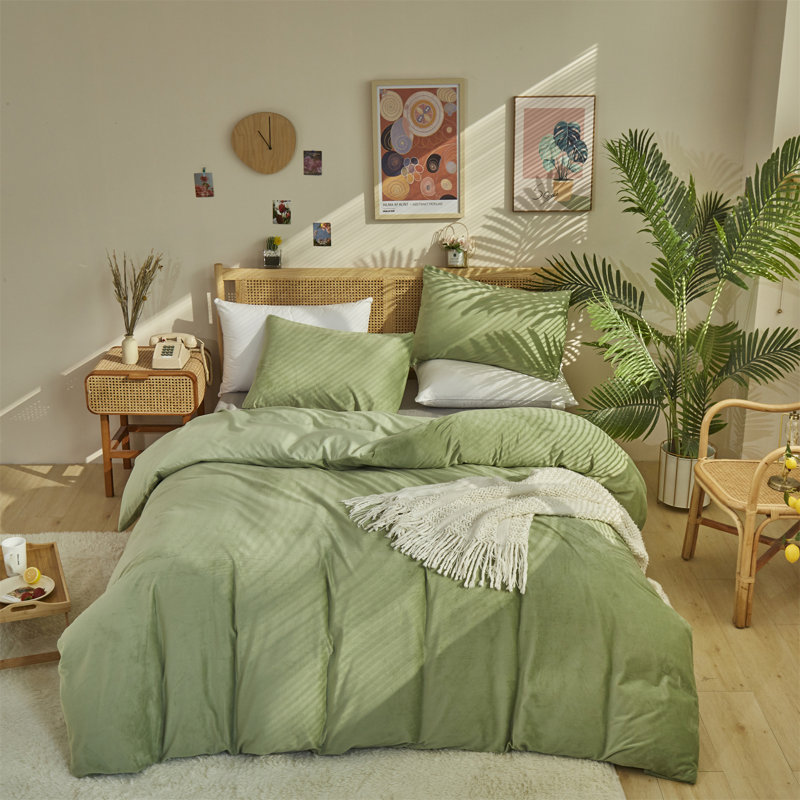 Velvet Comforter Flannel 3 PCs Bedding Set Farmhouse Warm Bed Comforter Set, Twin Comforter + 2 Pillowcases, Sage