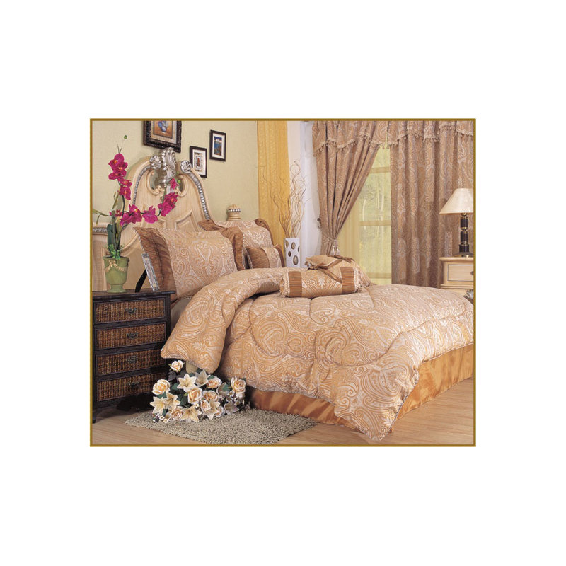 Laura Comforter Set