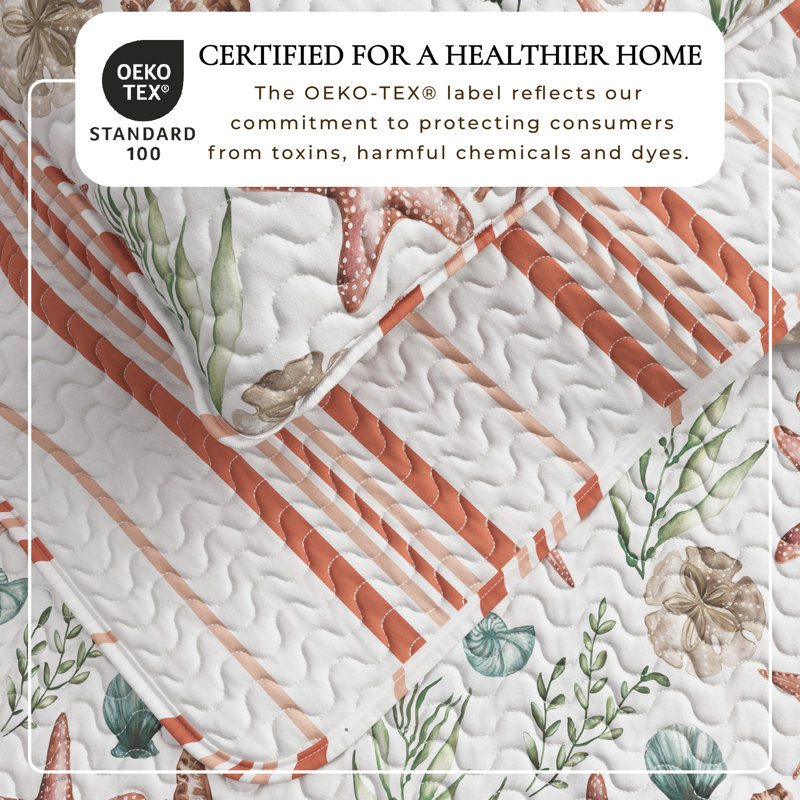 Nautical Shell Reversible Quilt Set with Shams, Full / Queen Quilt + 2 Standard Shams