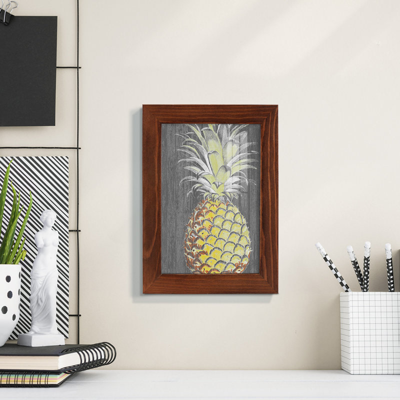 Vibrant Pineapple Splendor II, reproduction d'art encadrée, H 7 po x l 5 po x P 1 po, Châtaigne