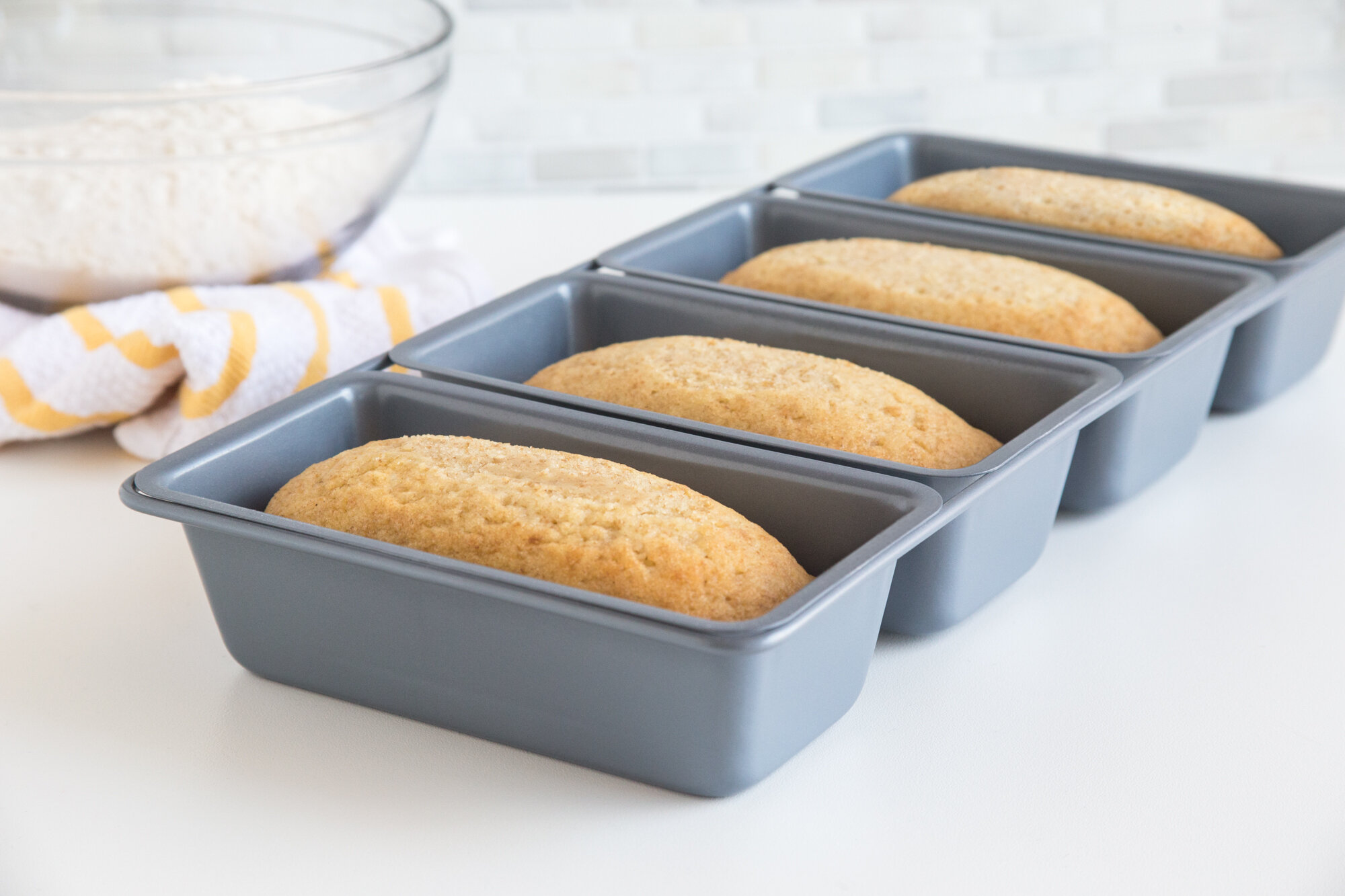 3 x 5.5 Mini Loaf Pan Set 4Pcs - CHEFMADE official store