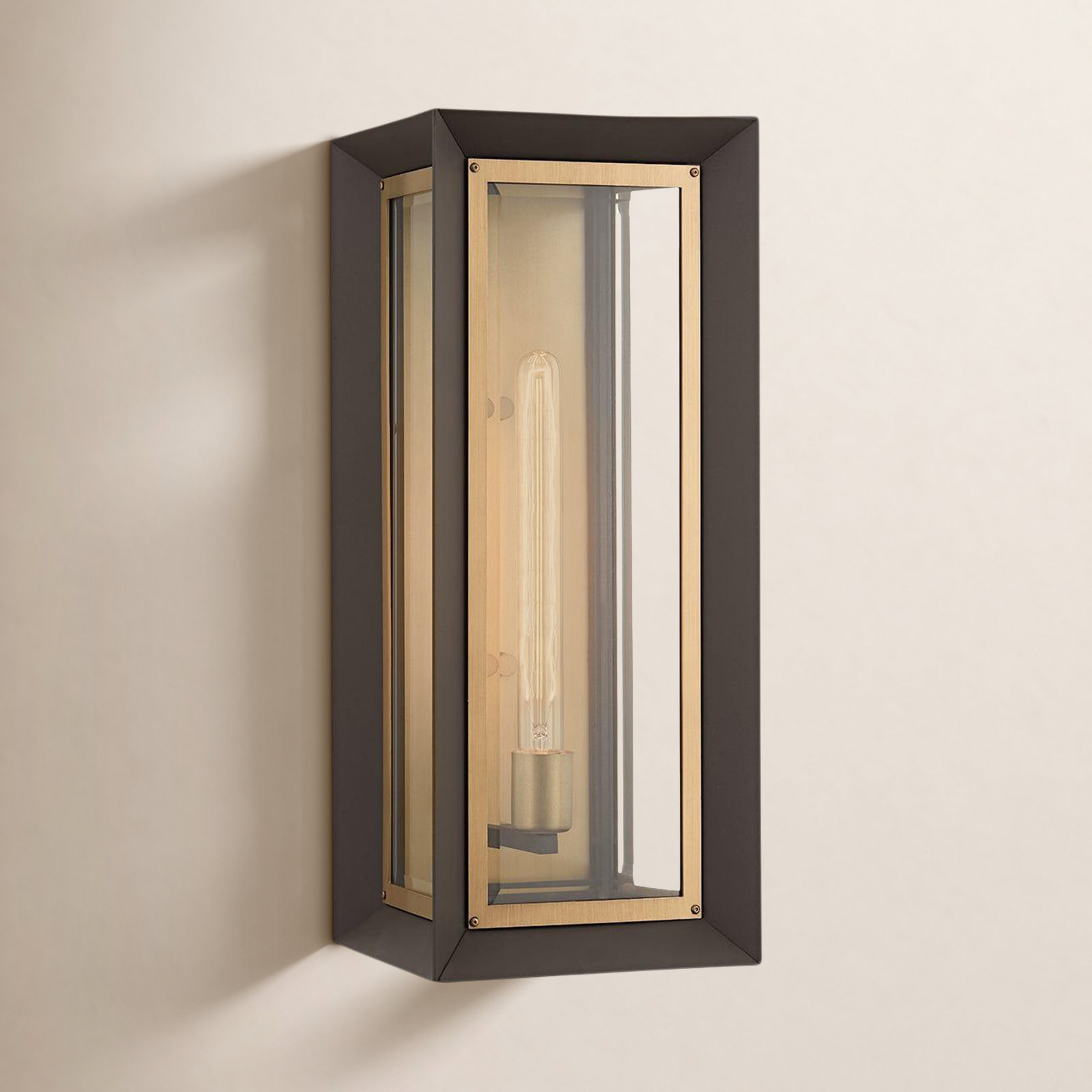 1-Light Outdoor Light, 21" H x 8.5" W x 8.5" D