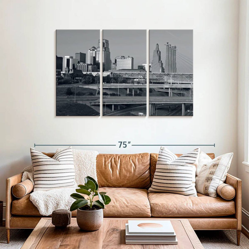 Rorry Kansas BW Skyline, 36" H x 57" W