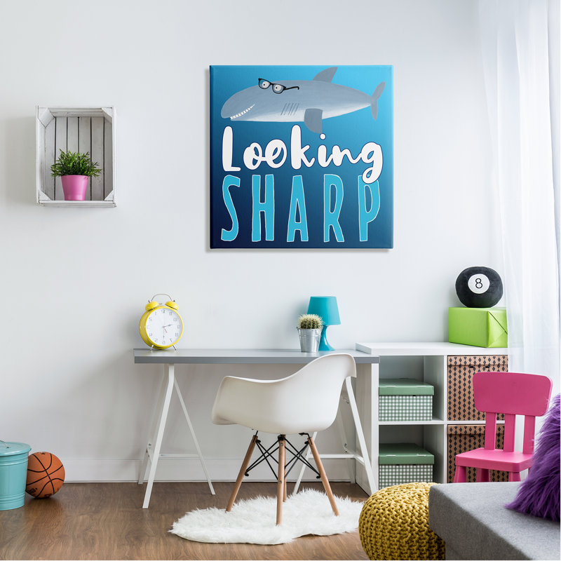 Sunside Sails Looking Sharp Shark Canvas Wall Art Design By Carla Daly, H 30 po x l 30 po x P 1,5 po