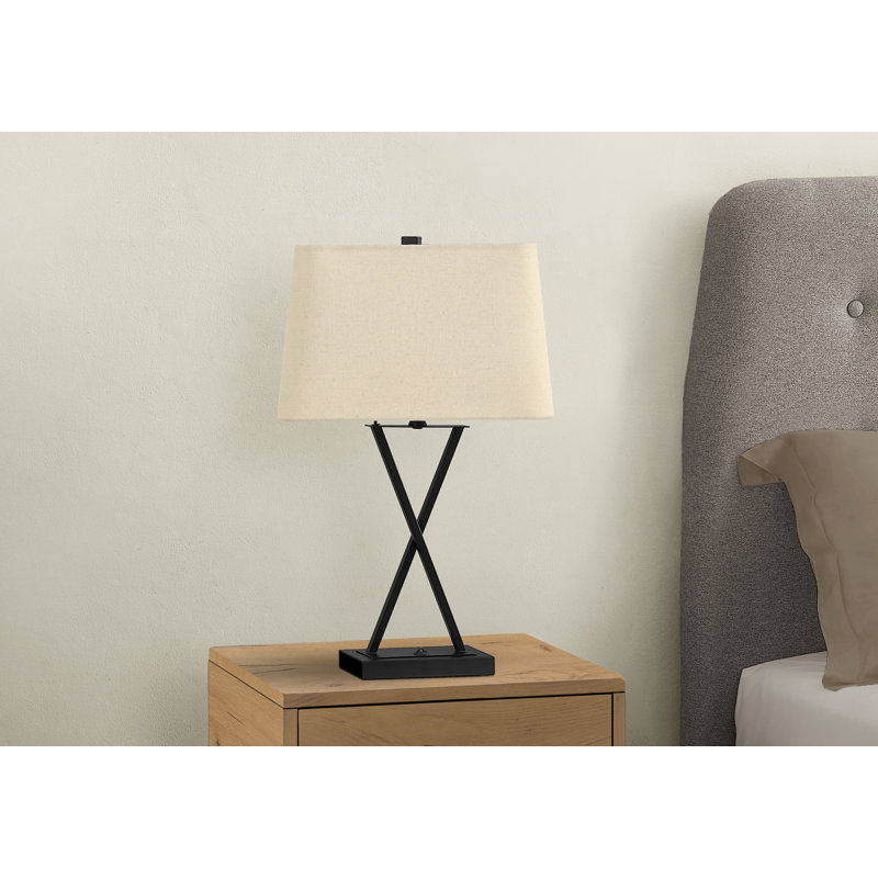 Lighting, H 25 po, lampe de table, port USB inclus, métal noir, abat-jour beige, transitionnel