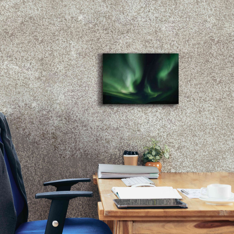 Northern Lights 8 - impression sur toile tendue, H 12 po x l 18 po x P 0,75 po