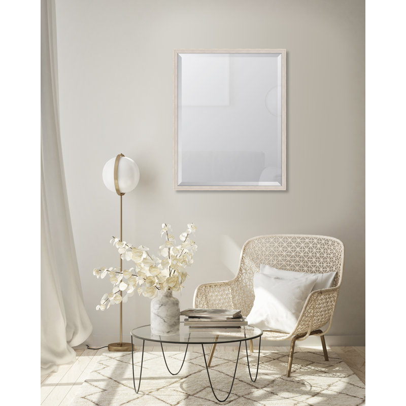 Miroir d'appoint Agapi, 23,75 po x 29,75 po, Blanc délavé