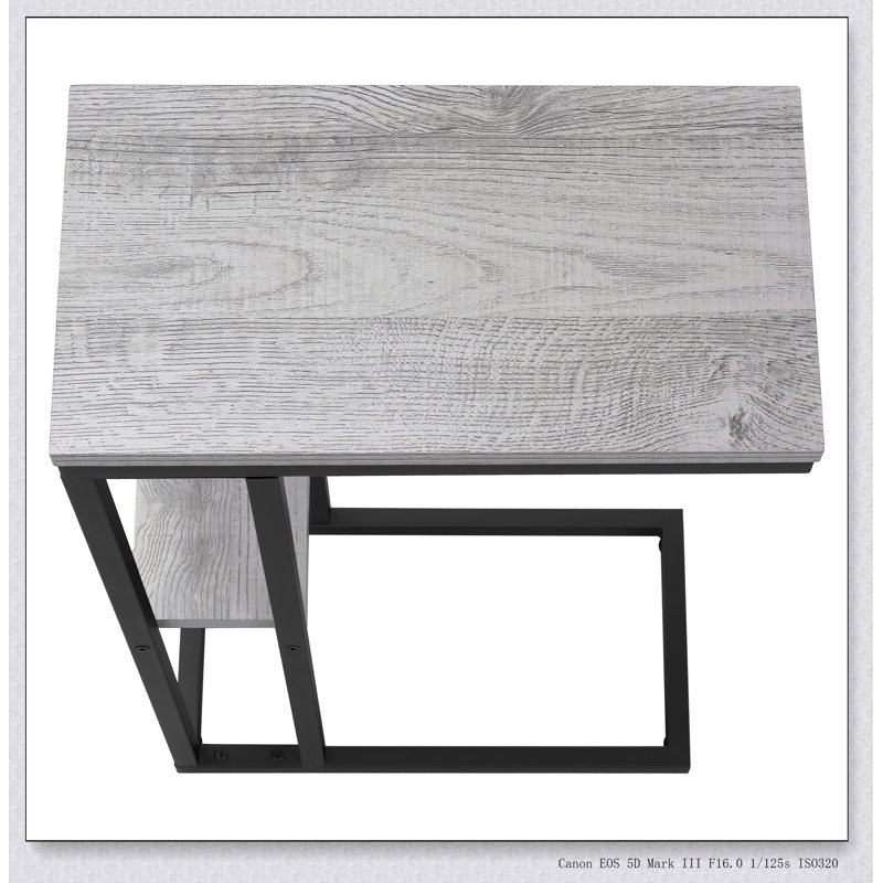 Table d'appoint en forme de C avec plateau en stratifié et structure en métal, parfaite pour le salon ou la chambre à coucher