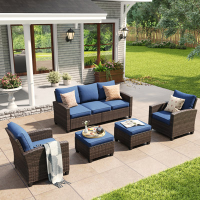 Ensemble de conversation pour patio 5 pièces en osier avec coussins