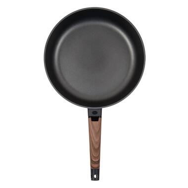 CHEFMADE Crepe Pan with Bamboo Spreader, 8-Inch Non-Stick Pancake Pan with Insulating Silicone Handle for Gas, Induction, Electric Cooker (Champagne