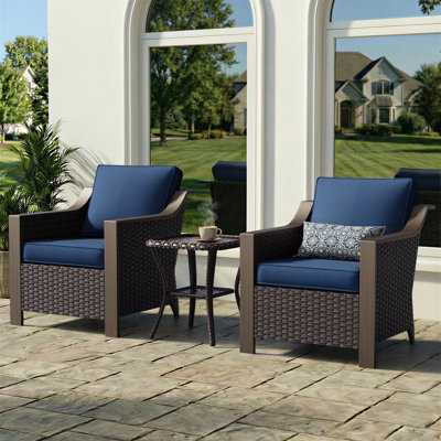 Ensemble de mobilier d'extérieur 3 pièces avec 2 chaises en osier et table d'appoint, coussin bleu