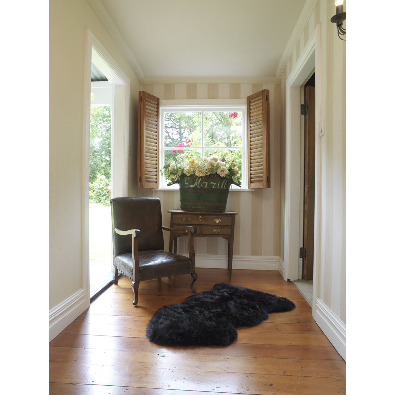  Area Rug Handcrafted Longwool Sheepskin Indoor Area Rug 24" W x 39" D