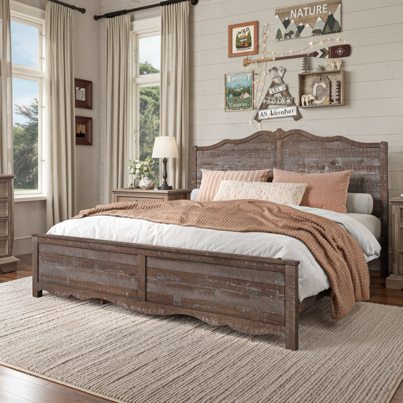 Detarius Solid Wood Camelback Platform Bed, King, Chalk
