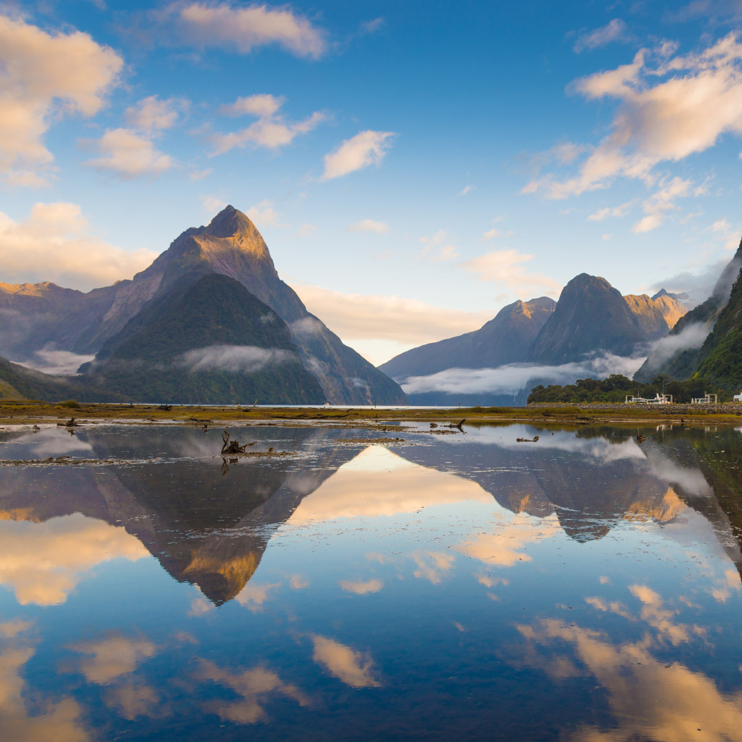 Der Milford Sound Fjord. Fiordland National Park, Neuseeland von Primeimages - Drucken