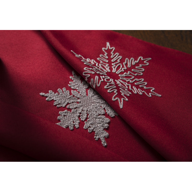 Nappe flocons brodés, L 84 po x l 60 po, Rouge