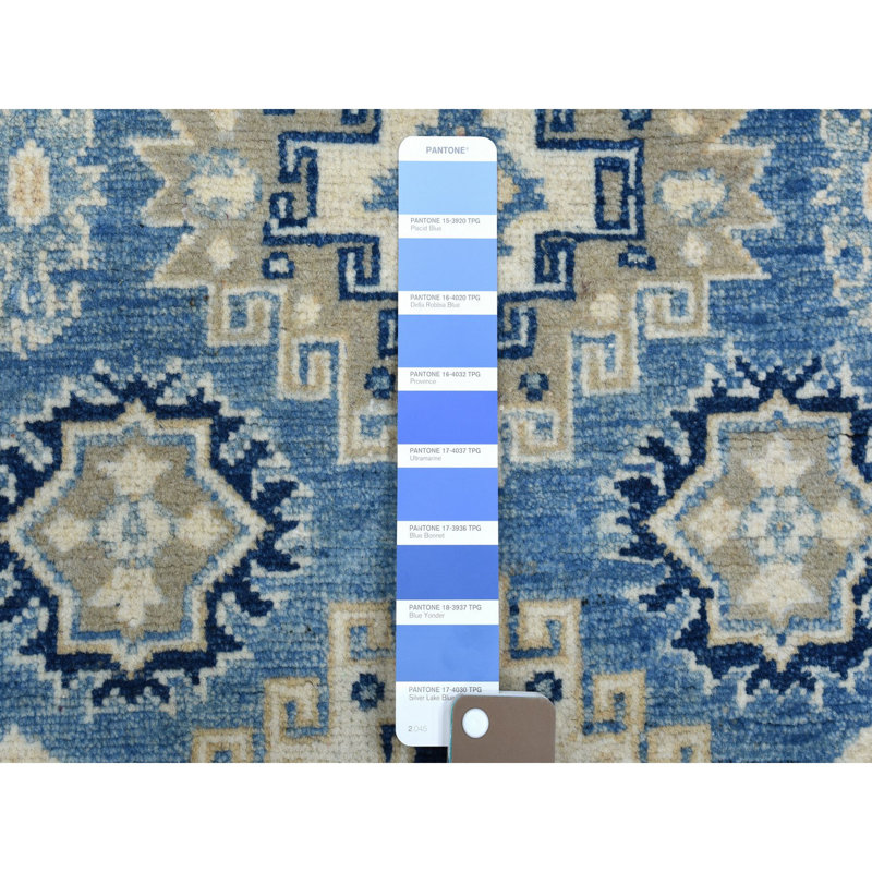 Tapis décoratif bleu de noué à la main new age kazak de conception unique 2 pi 8 po x 9 pi 6 po