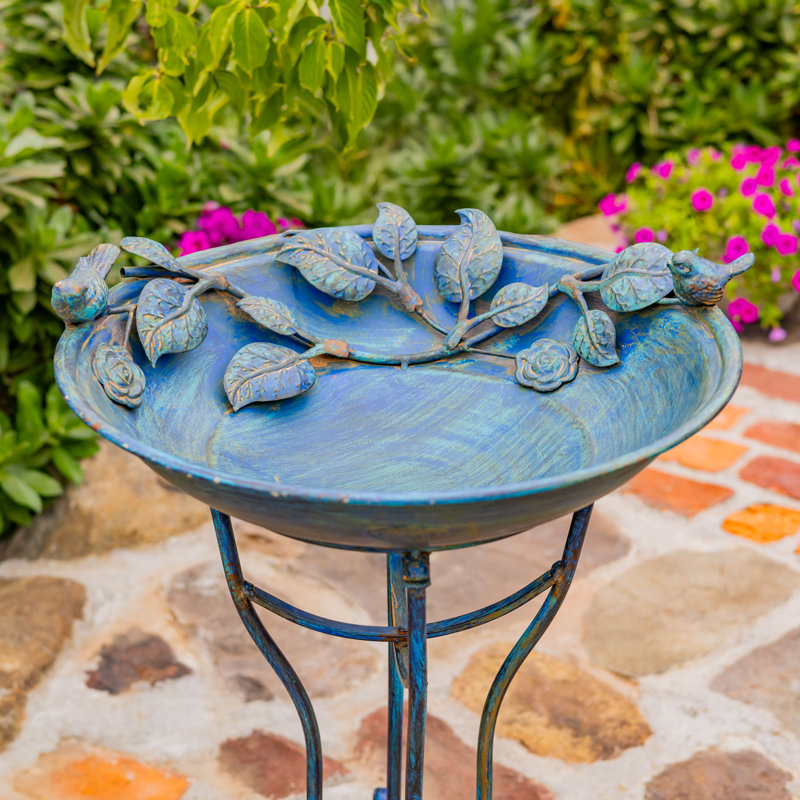 Daphane Metal Birdbath